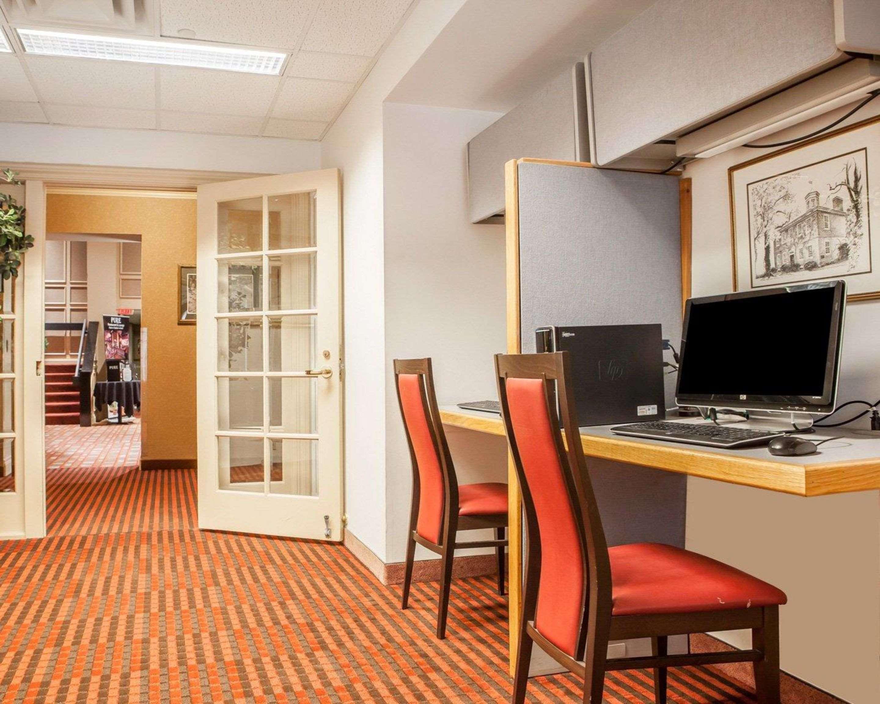 Clarion Hotel Palmer Inn Princeton Extérieur photo