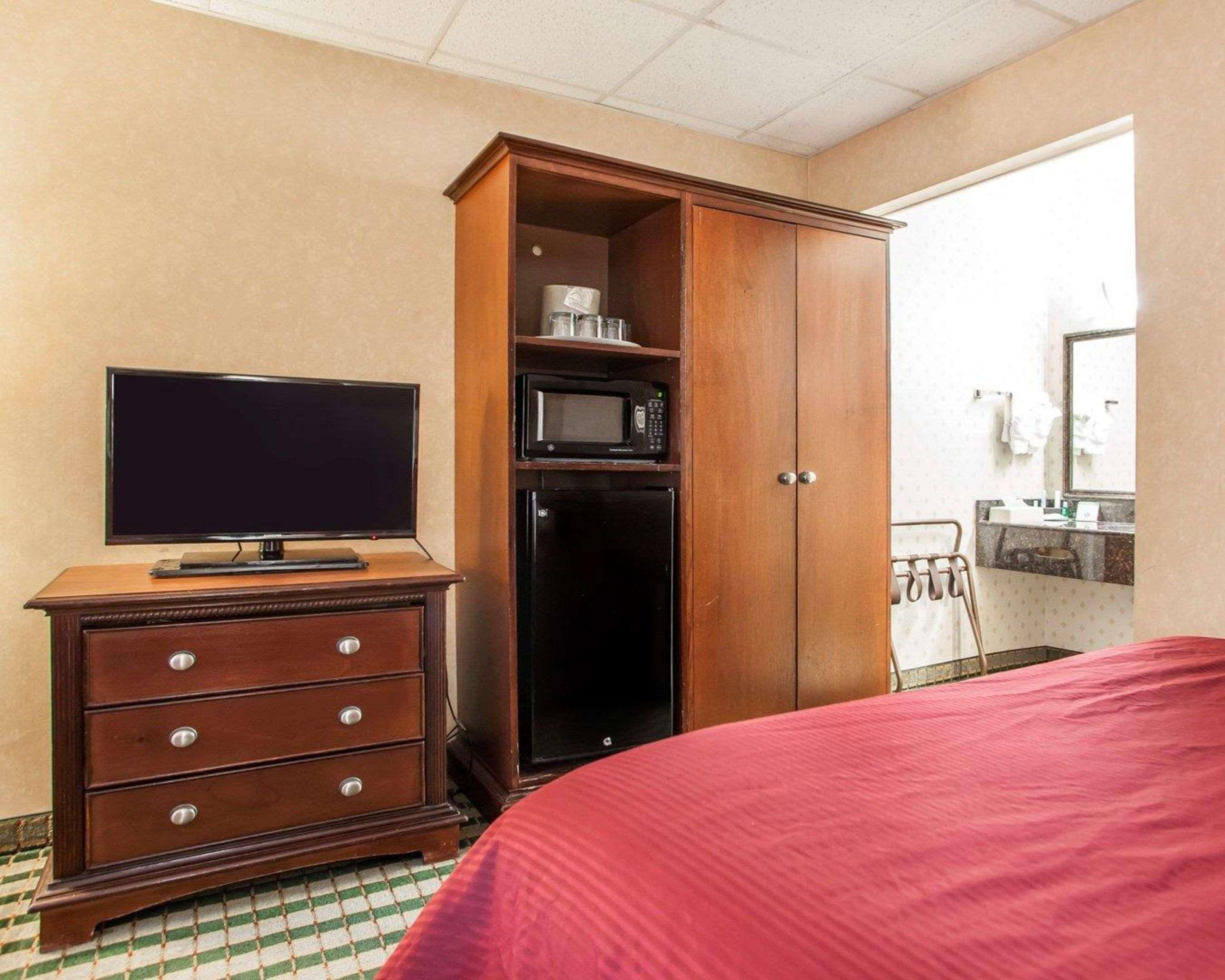 Clarion Hotel Palmer Inn Princeton Extérieur photo